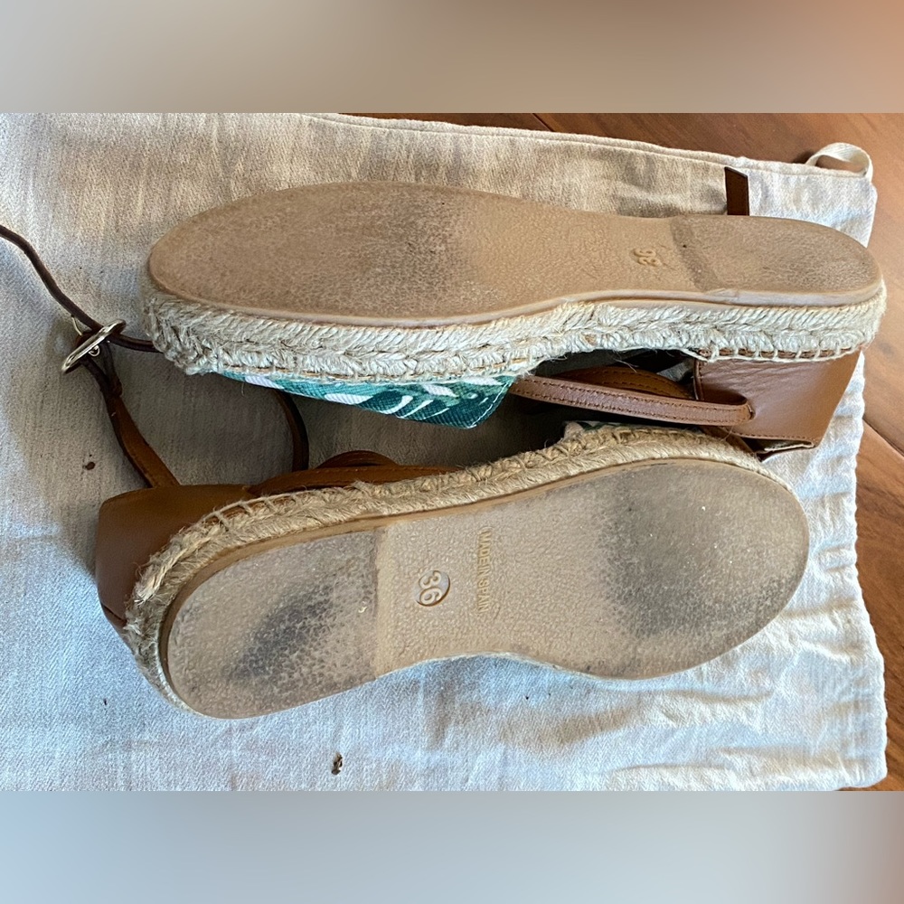 Espadrilles - Picture 2 of 3
